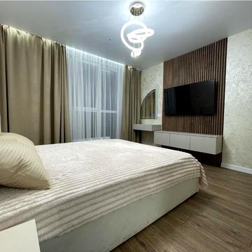 Літературна вул., 10