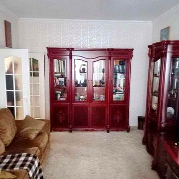 baz-03 Продам 3 кім. квартиру в "сталінці" на Пр.Шевченка.