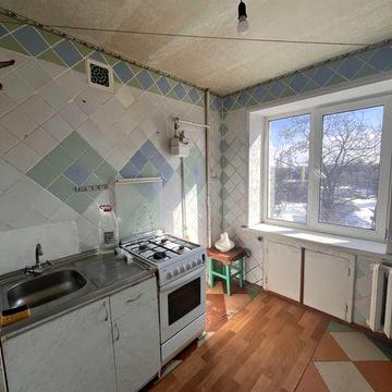 Продам 2 комнатную квартиру ул. Караваева низ пр. И. Мазепы