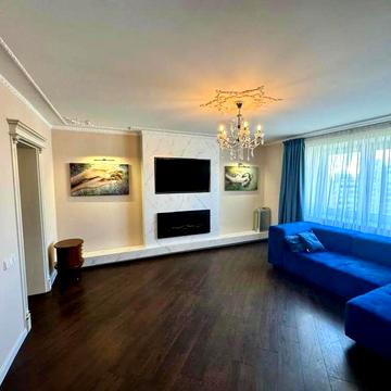 Ексклюзив! Елегантні трирівневі апартаменти 290 м² Драгоманова 17