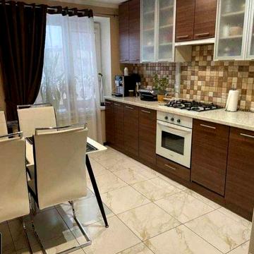 Продам 3х ком.квартиру на Парусе!