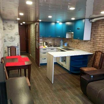 Здам дворівневу квартиру у районі ст.м. Наукова