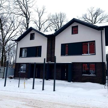 ДУПЛЕКС  поруч із парками та лісом — гарне місце для щоденного комфорт