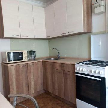 Продам 2 ну вул Янгеля ,22