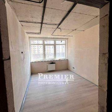 Продам квартиру з розпочатим ремонтом в Кадорі