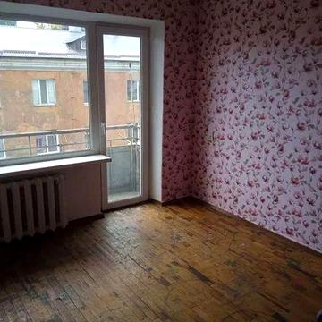 Продам 3-комн квартиру в районе Петровского просп.