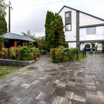 Партизанська вул., 14а