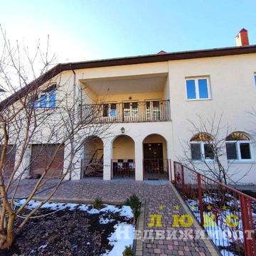 Сдам  двухэтажный дом ул. Каштановая, Червоный Хутор