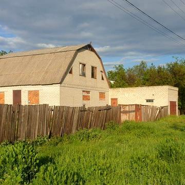 Продается дом с приват. землей 10 соток. Обмен на квартиру  или авто.