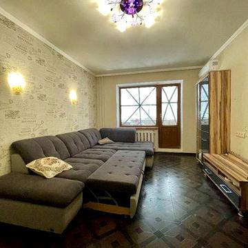 Продаж 2 кімнатної квартири в районі площі Перемоги