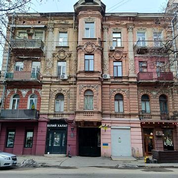 Продам. Комнату в комунальной квартире. Самый центр города!