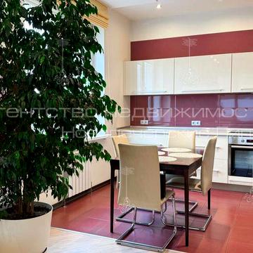 Продаж 5к квартири в гарному домі Срібнокільська 3в навпроти Рівер Мол