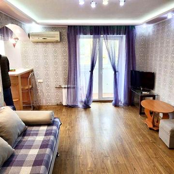 Оренда 2х кімнатної квартири в Олександрівському р-ні (Приходська 45а)