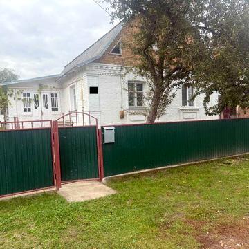 Продається будинок в м. Сквира.