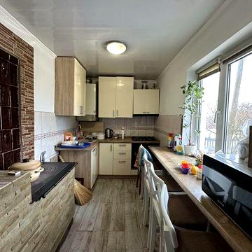 2 кімнатний будинок — вул. Кронштадтська, РОША м. Чернівці, кінцева №4