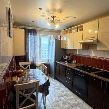 Продаж 3-ї квартири на Юрія Коваленка