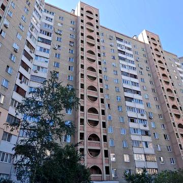 Продаж квартири на Троещині , вул. Лисківська , навпроти Епіцентру