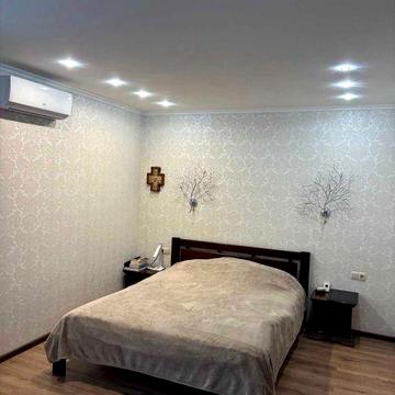 Продам 2к квартиру вул. Урлівська, 23-Г, м. Позняки.