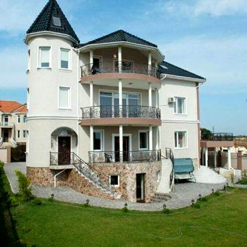 Аренда дома в Совиньоне-2 с бассейном