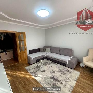 Продаж 3-кімнатної квартири  в Ужгороді