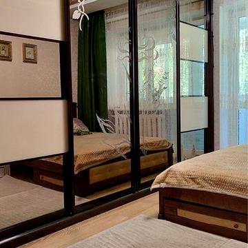 Продаж 2-к. Городоцька. Київстар.