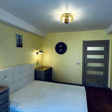 3к КПІ ГАЗ середній поверх парковка у дворі терміново