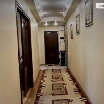 Довгострокова оренда 3к Квартира Роксоляни вулиця