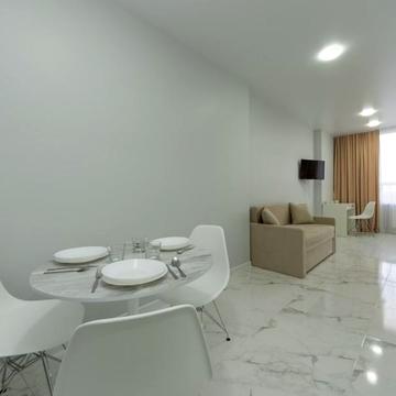 Уютная студия с современным ремонтом — 5 минут до метро. Есть укрытие и генератор