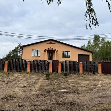 Підгірна вул., 32