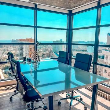 Середньофонтанська вул., 19