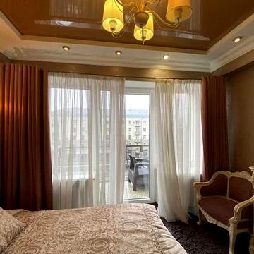 Науки 18/9! ЭЛИТНАЯ СТАЛИНКА! Ж/Б! Продам 2 ком квартиру 52 м2