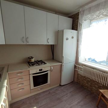 Степана Бандери вул., 10