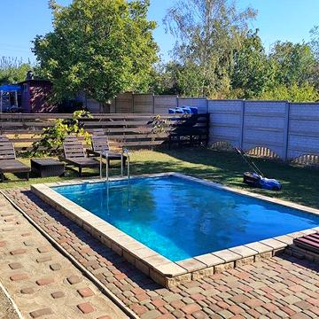 Продаж будинку  разом з бізнесом