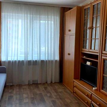 М. Осокорки вул. С.Русової 1 кім. кв. в теплому будинку Вільна 26.02