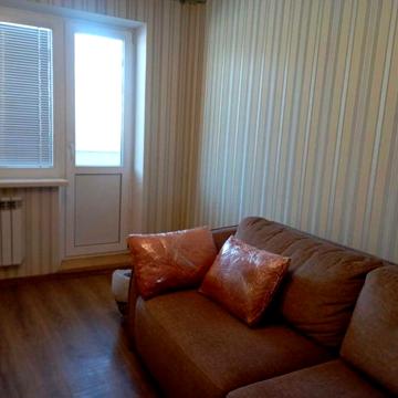 Продам 3 к. 3/5, Світла 27, 32000