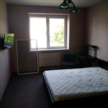 Власник здає  1 кімнатну квартиру Кубійовича 29