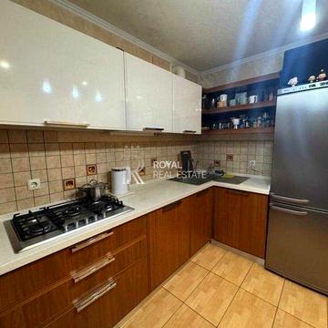 1 кімнатна квартира 47 м2 Печерськ вул. Рибальська Центр Києва