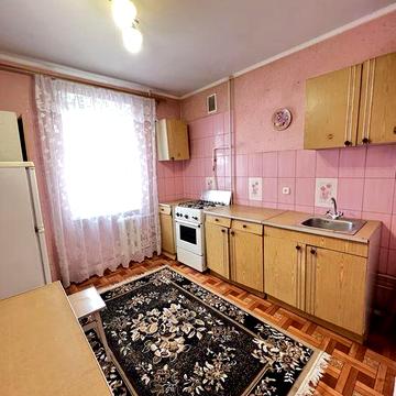 Продам 3-х кімнатну квартиру в центрі