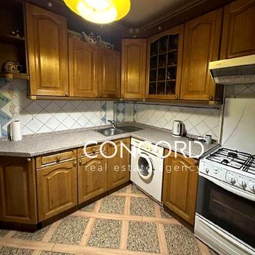 Академіка Шалімова вул. (Героїв Севастополя), 33