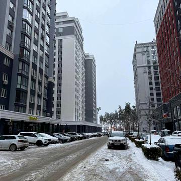 Велика квартира за вигідною ціною в Ірпіні