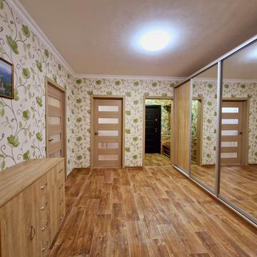 Ореста Васкула вул., 8