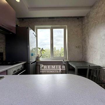 2-кімнатна квартира з ремонтом на Черемушках, меблі та техніка