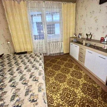 Продам 3-комн.квартиру на Высоцкого /Днепропетровская Дорога