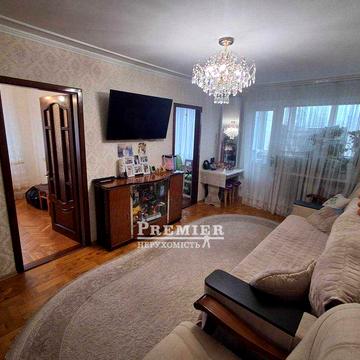 Продам 4-кімнатну квартиру 62 кв.м