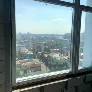 Продам 2-комн квартиру в районе Комсомольская ул.