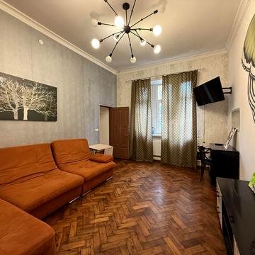 Академічна вул. (Піонерська), 10а