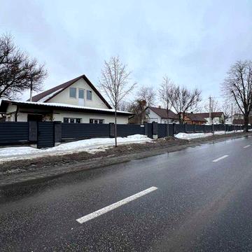 Продам  частину будинку в Бучі, вул. Вокзальна, 6 сот ділянка