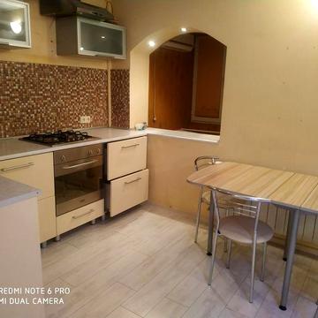 Сдам на длительный период красивую квартиру - студию на пр.Шевченко!