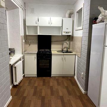 Продаж 3-х кімнатної хрущовки по вул. Небесноі Сотні 10Б