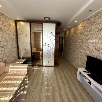 Академіка Глушкова просп., 9-В